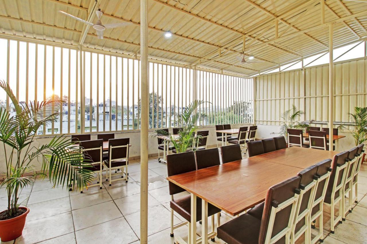 Treebo Krishna Regency Isbt Bus Stop 보팔 외부 사진