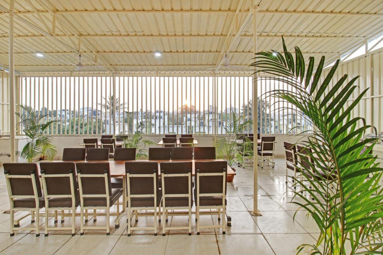 Treebo Krishna Regency Isbt Bus Stop 보팔 외부 사진